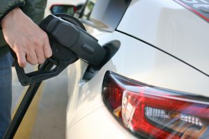 燃費が悪いから買い替える、本当に得？実は損？車買い替えポータル